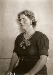 Benne Lena 1908-1961 (moeder N.N. van Hulst 1933).jpg